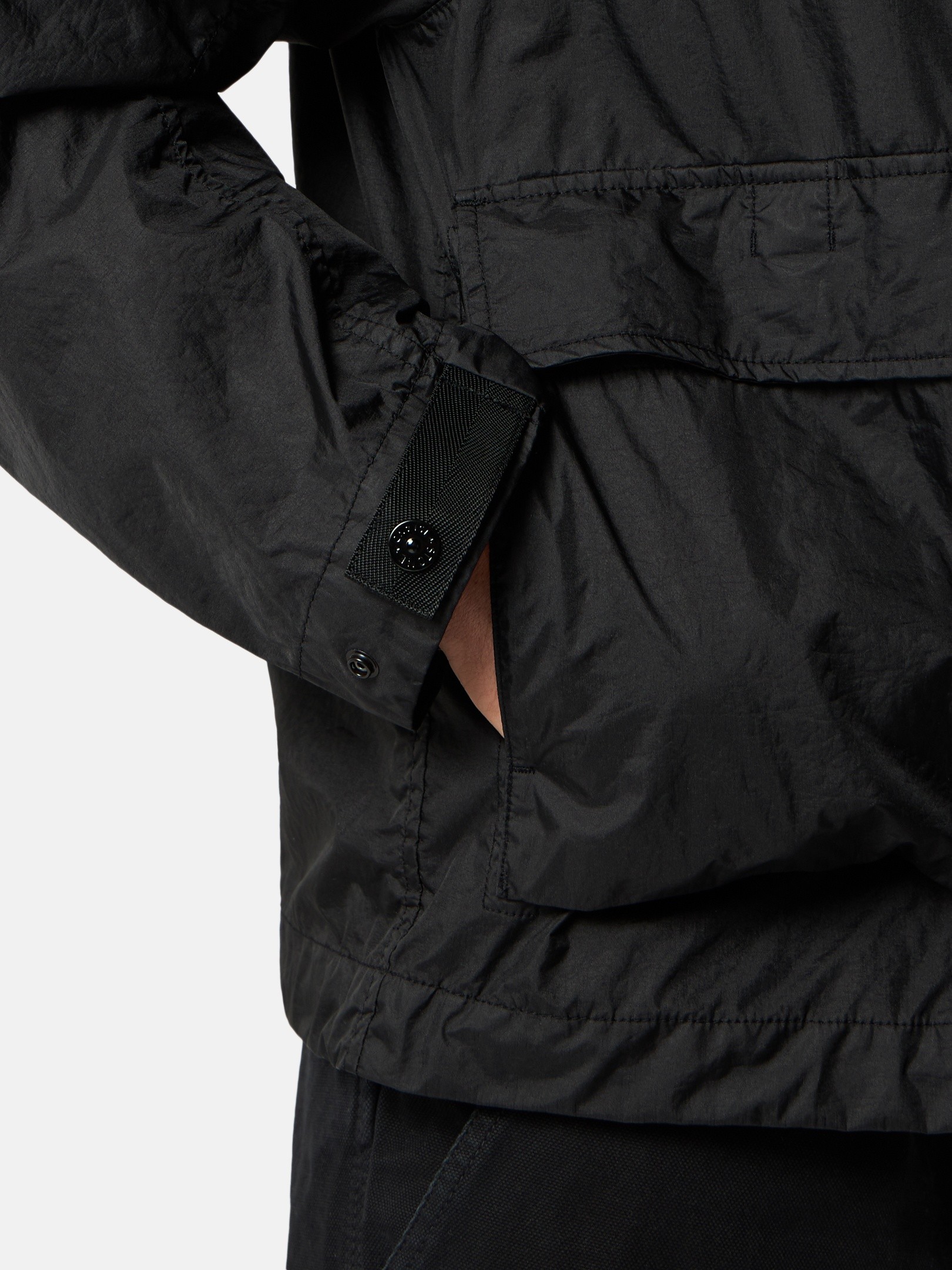 Black Hooded jacket with water-resistant membrane 4100004 MEMBRANA