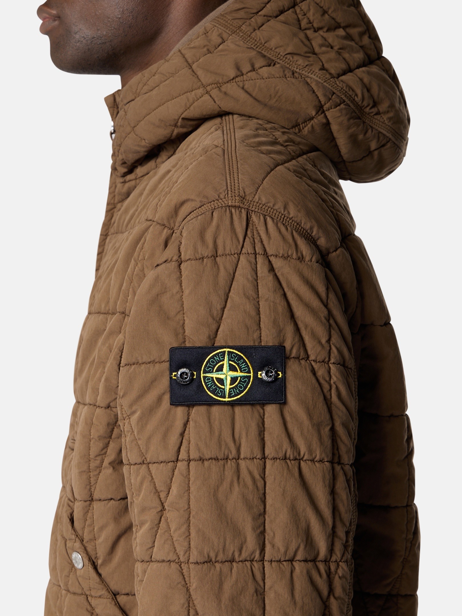 メンズ向けコートやジャケットなどアウターウェア | Stone Island