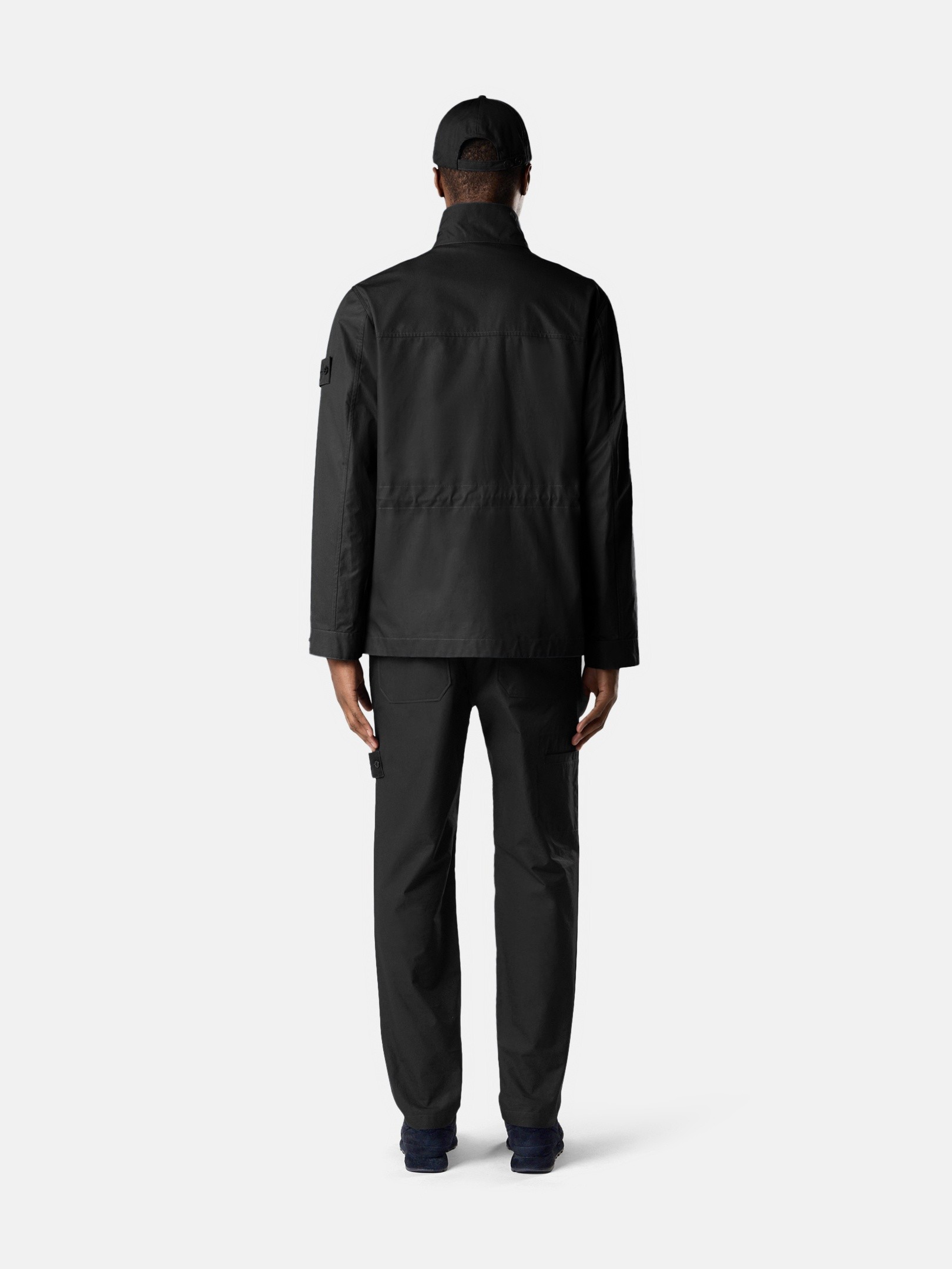 メンズ軽量ジャケットとトレンチコート | Stone Island