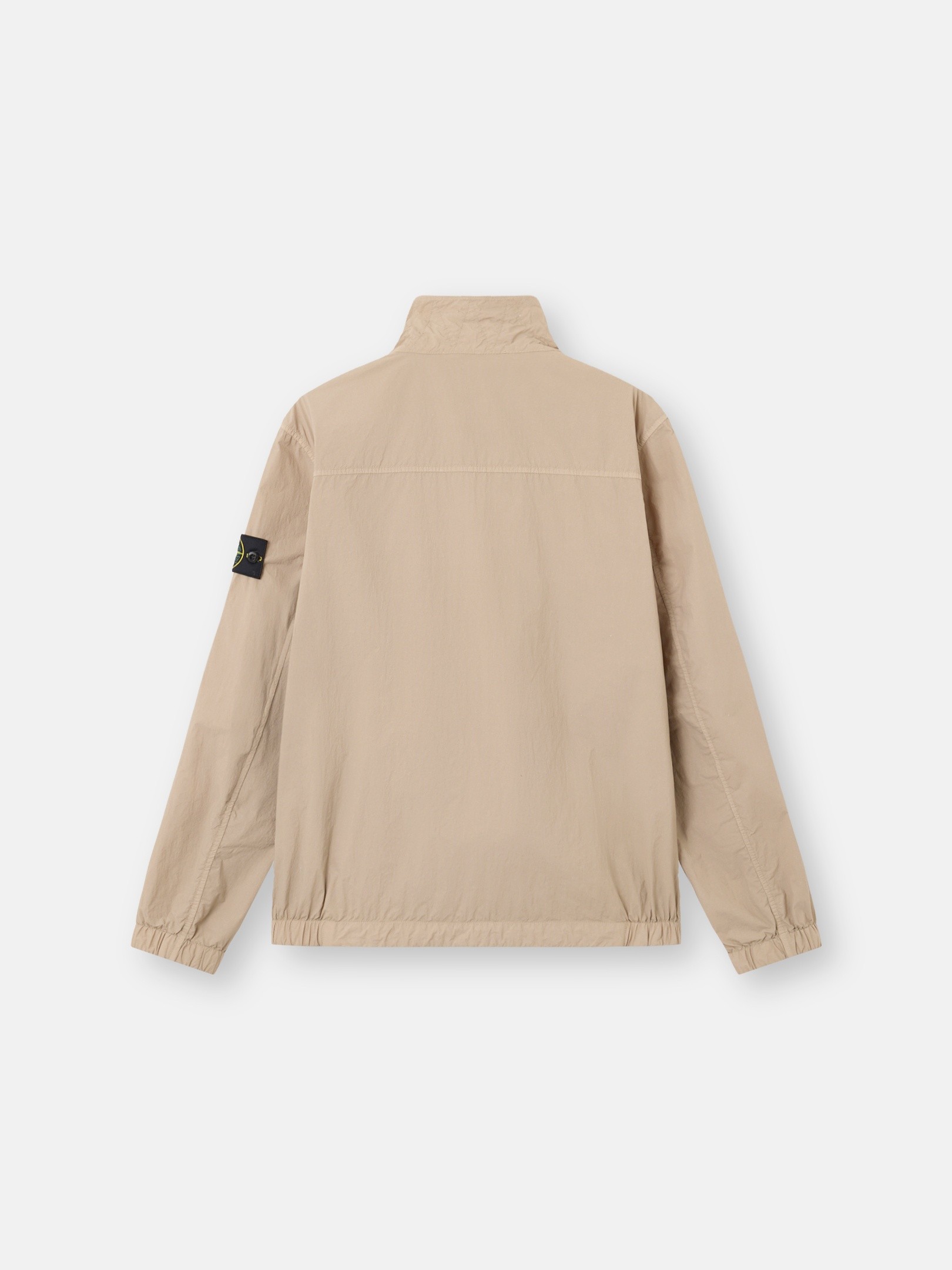 メンズ軽量ジャケットとトレンチコート | Stone Island