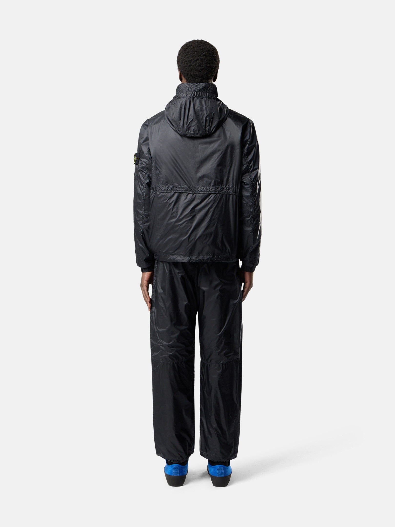 メンズ向けコートやジャケットなどアウターウェア | Stone Island