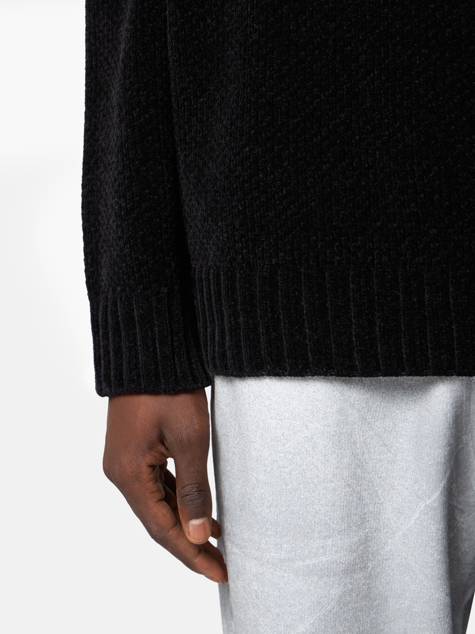 Black Mock neck sweater with ribbed trims 5100005 MOSS STITCH