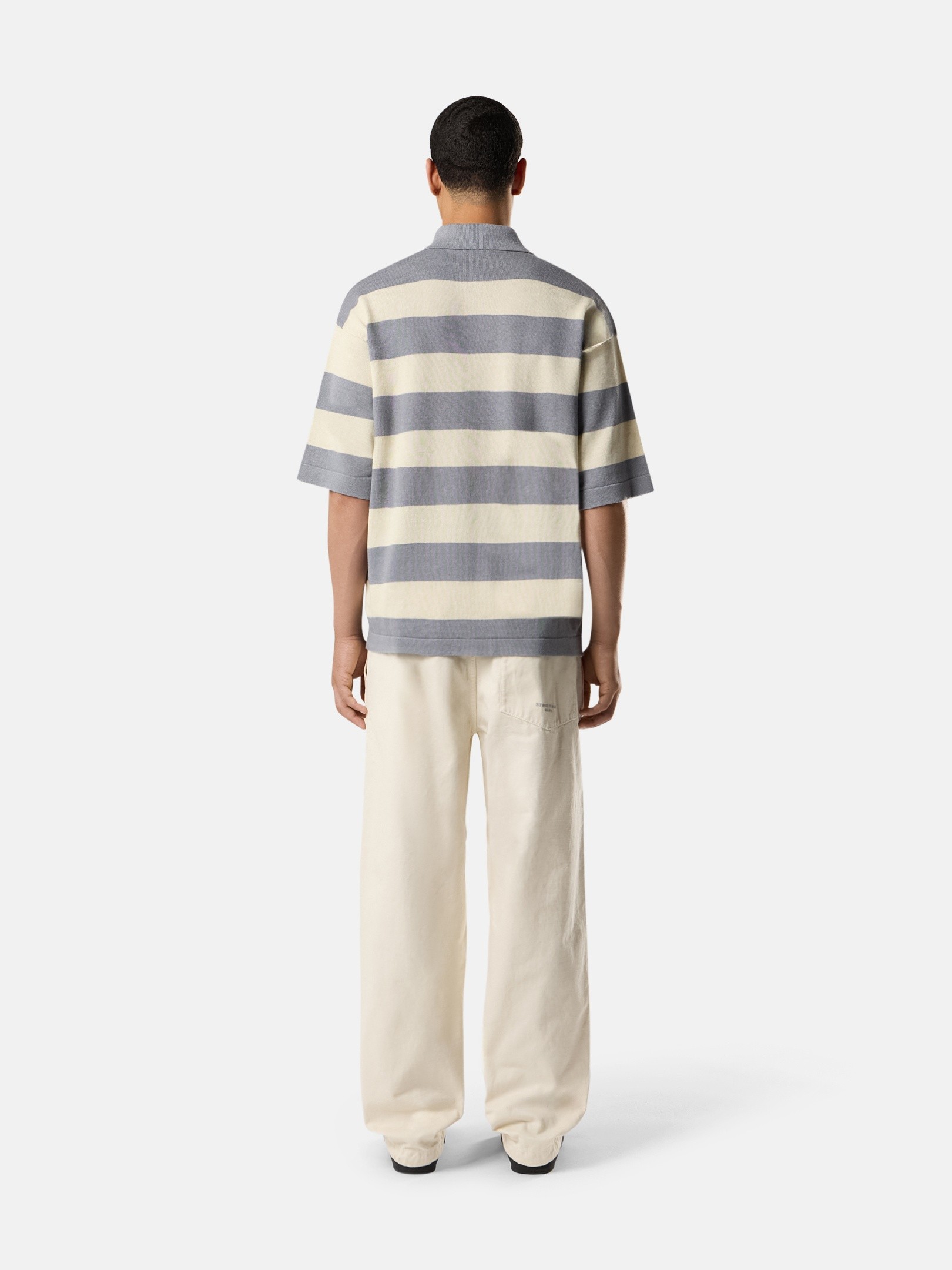 メンズ向け半袖&長袖ポロシャツとTシャツ | Stone Island