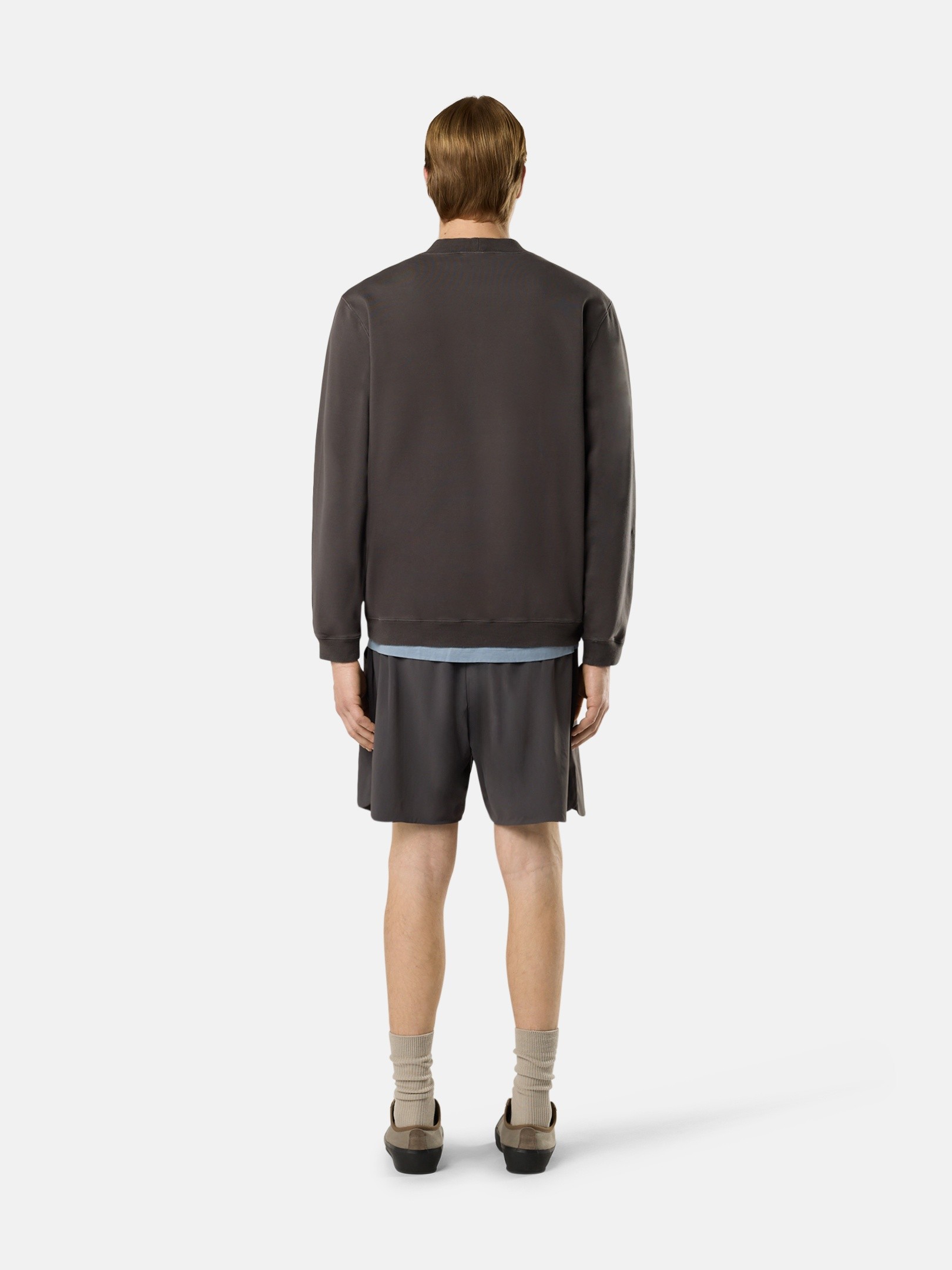 フード付きスウェットとラウンドネックスウェット | Stone Island