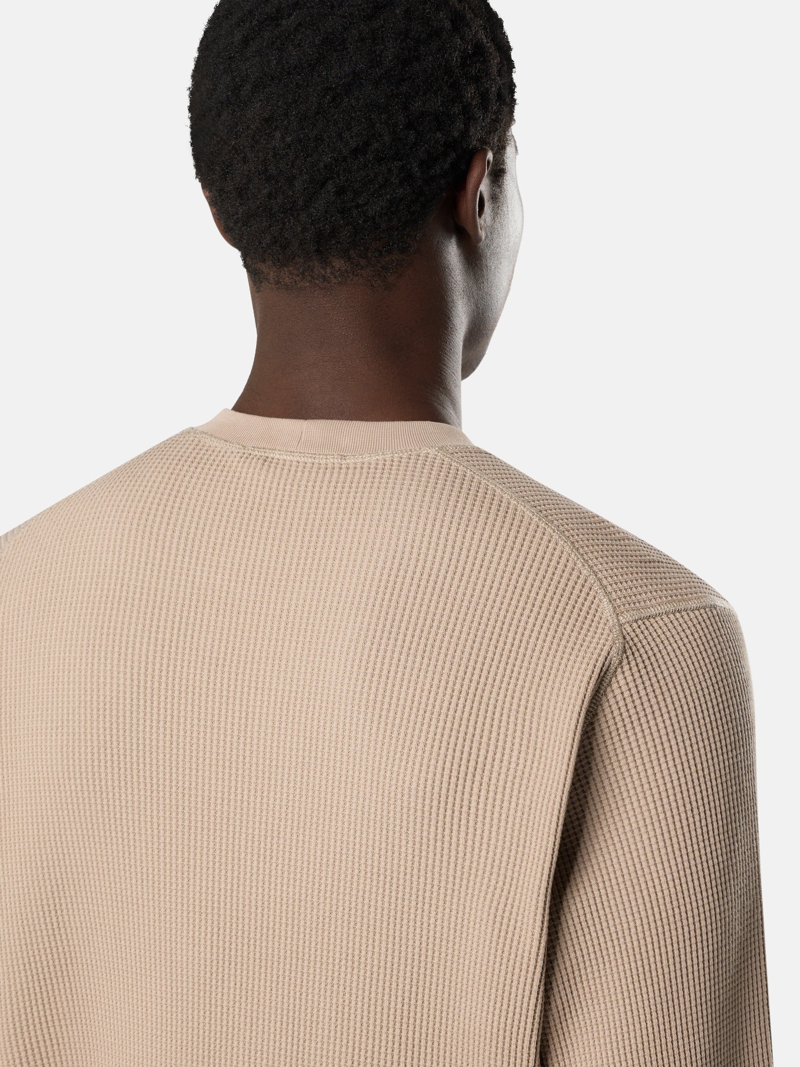 フード付きスウェットとラウンドネックスウェット | Stone Island
