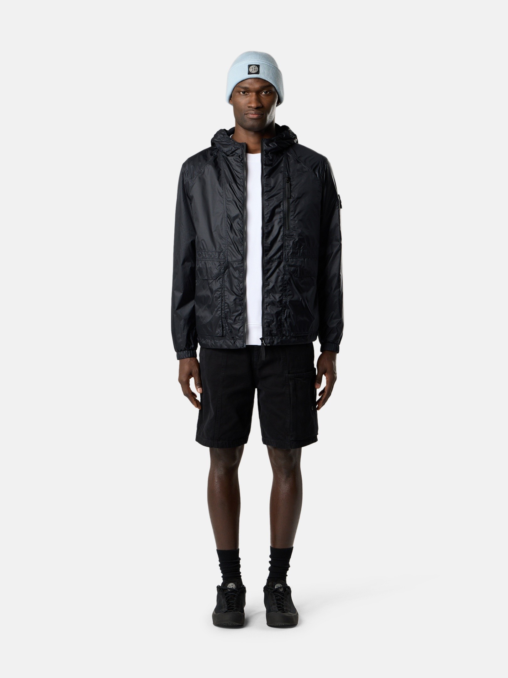 フード付きスウェットとラウンドネックスウェット | Stone Island