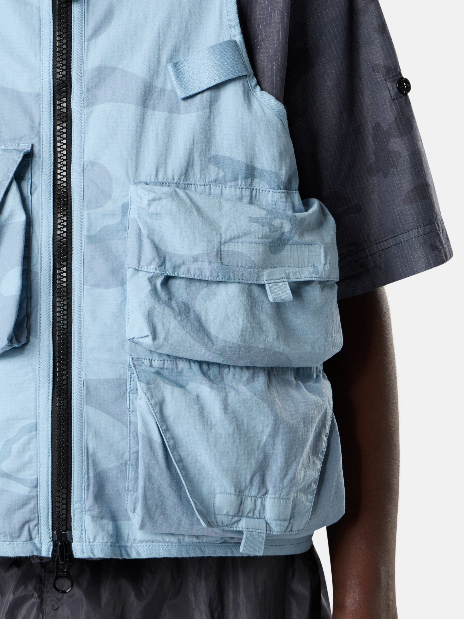Dust Blue Utility vest with pockets and anti-drop G100006 FADED