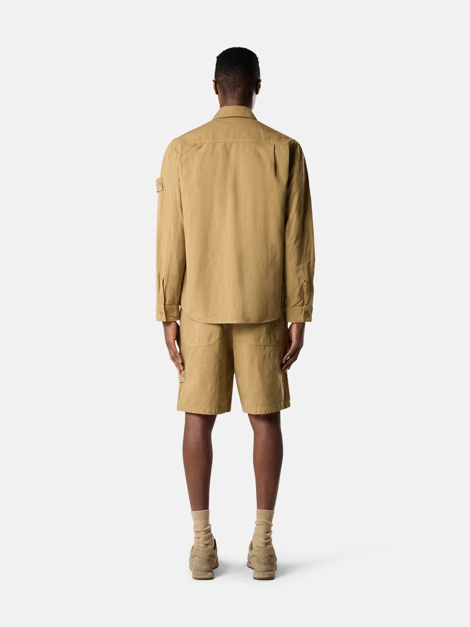 メンズバミューダ、ショート、ハーフパンツ | Stone Island