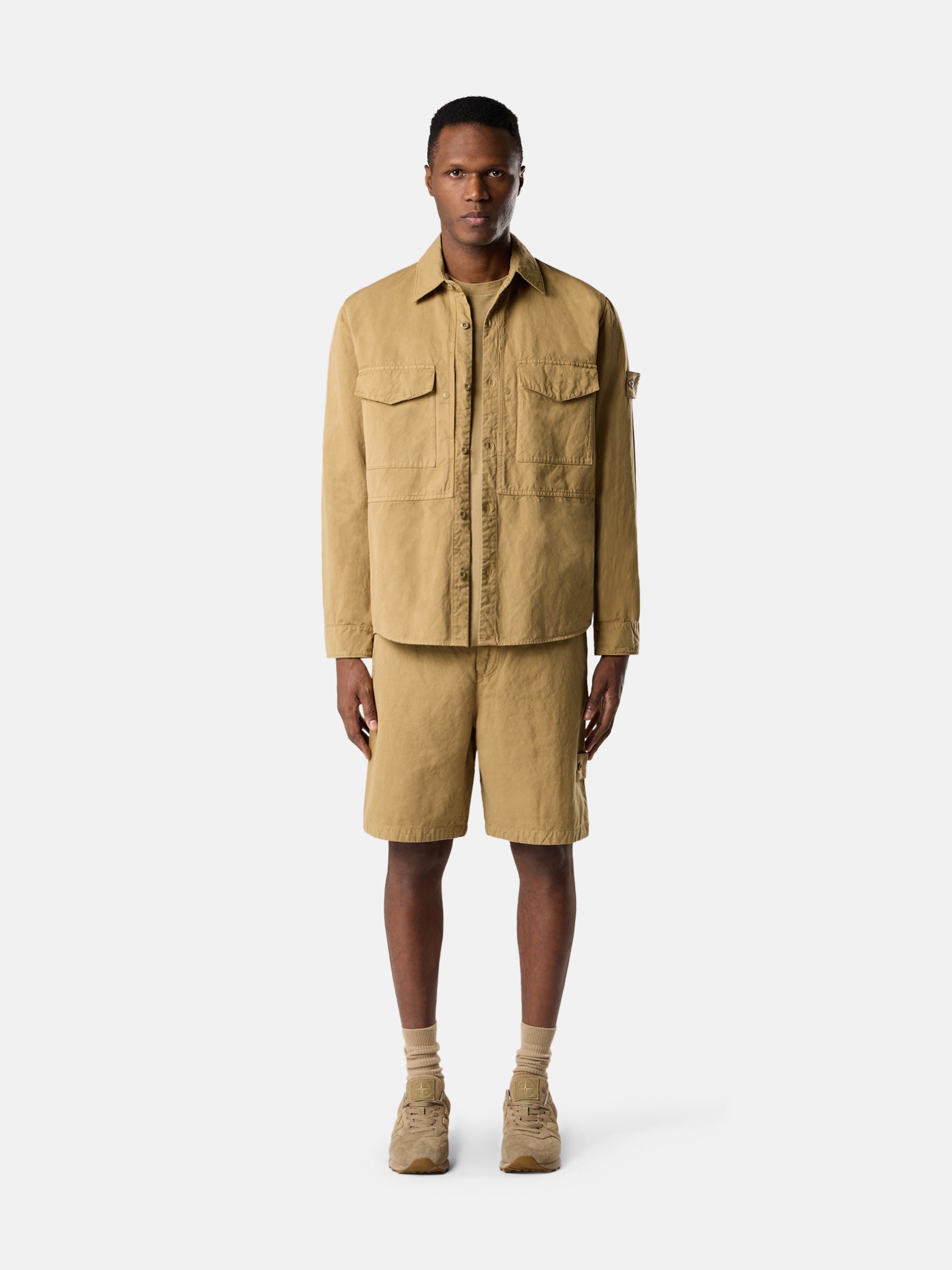 メンズバミューダ、ショート、ハーフパンツ | Stone Island