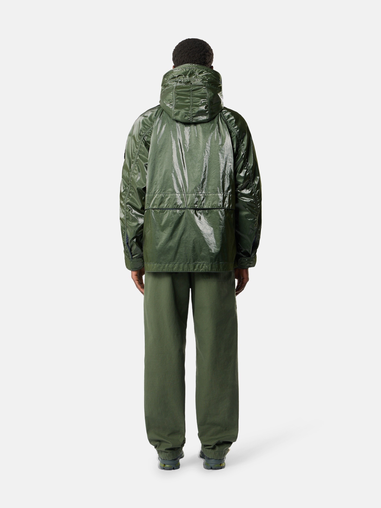 メンズ向けコートやジャケットなどアウターウェア | Stone Island