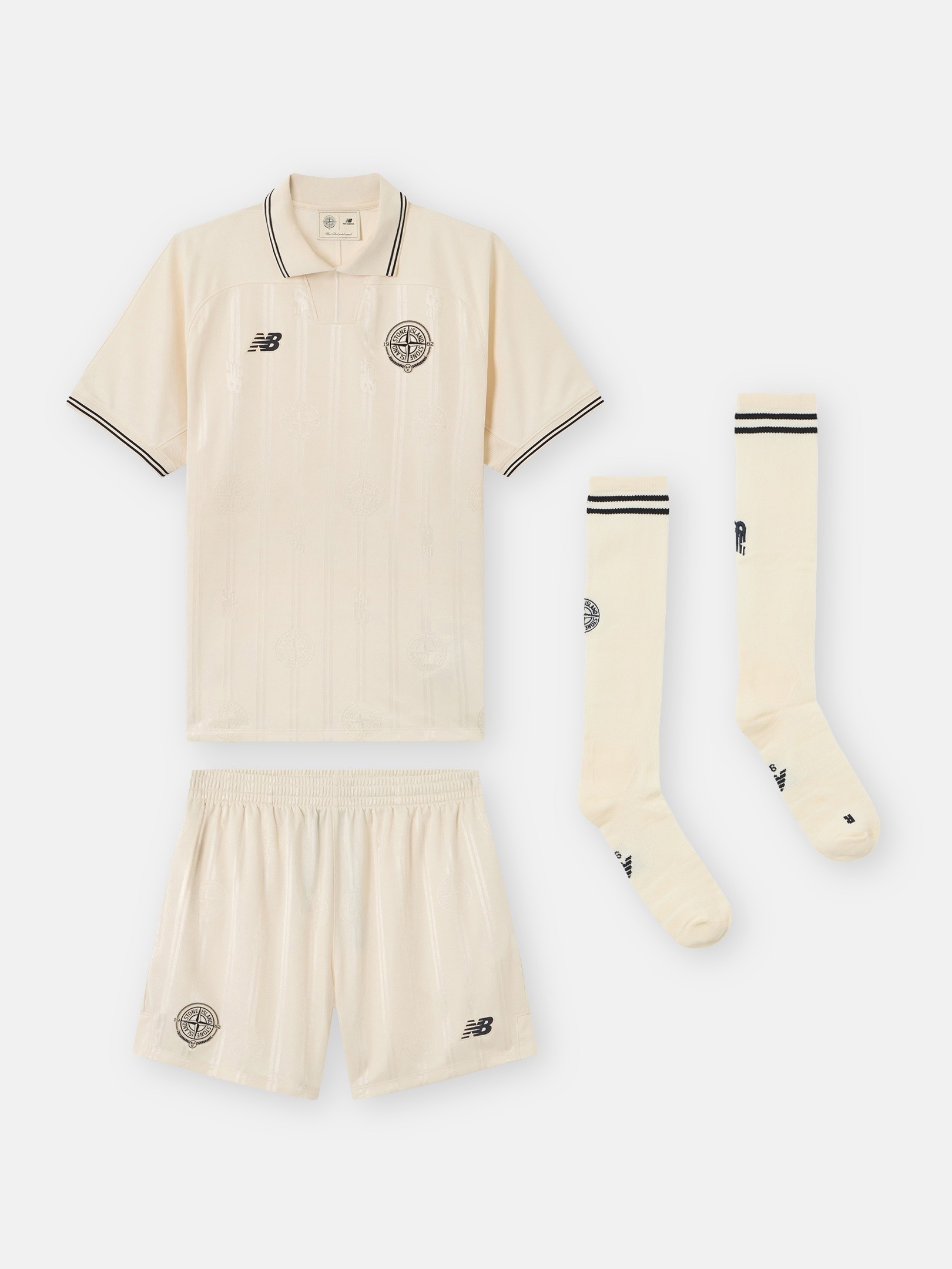Ivory Set of jersey, shorts, and socks STONE ISLAND | NEW BALANCE