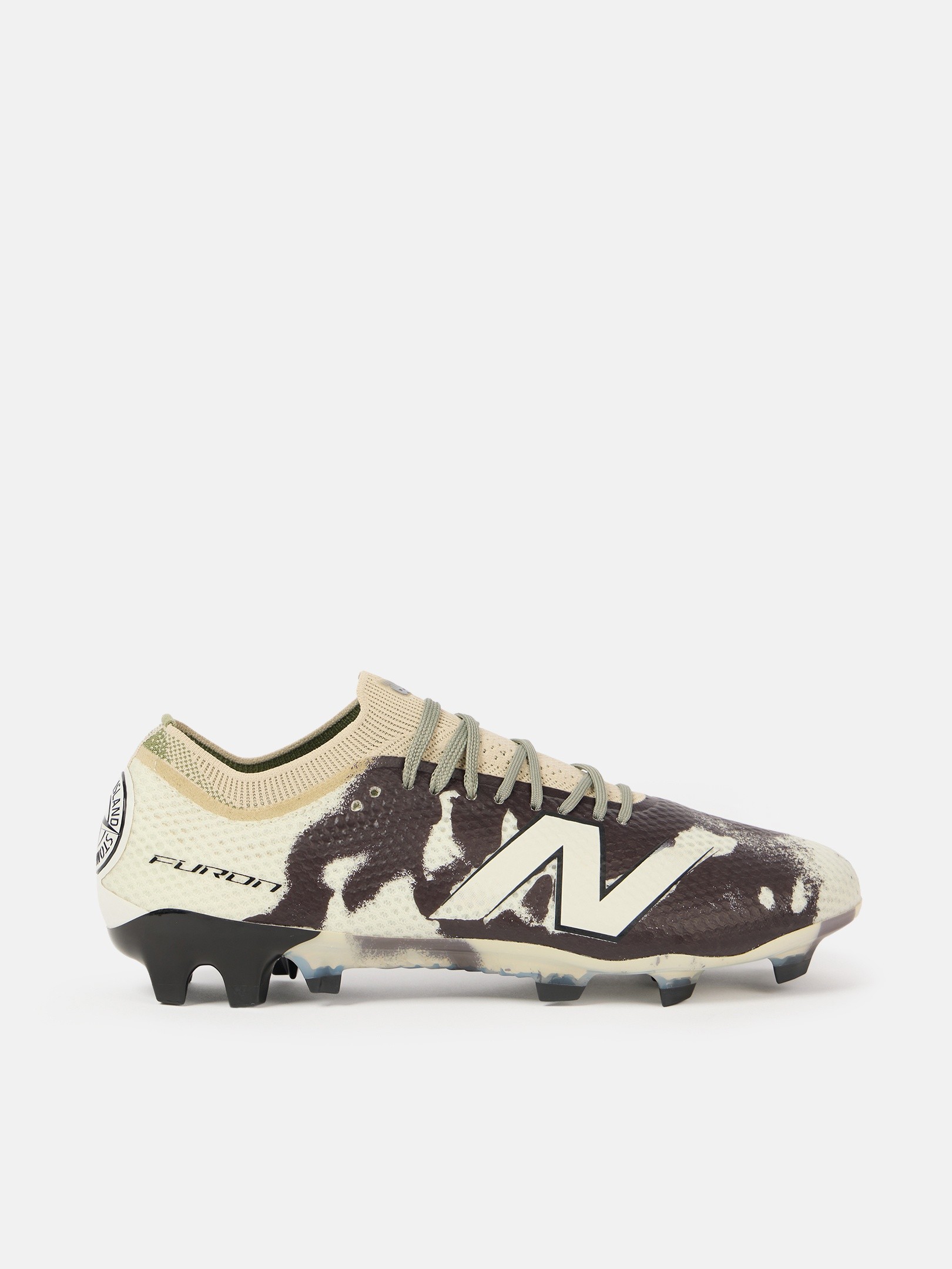 Ivory Soccer boot with form-fitting precision and heat-reactive