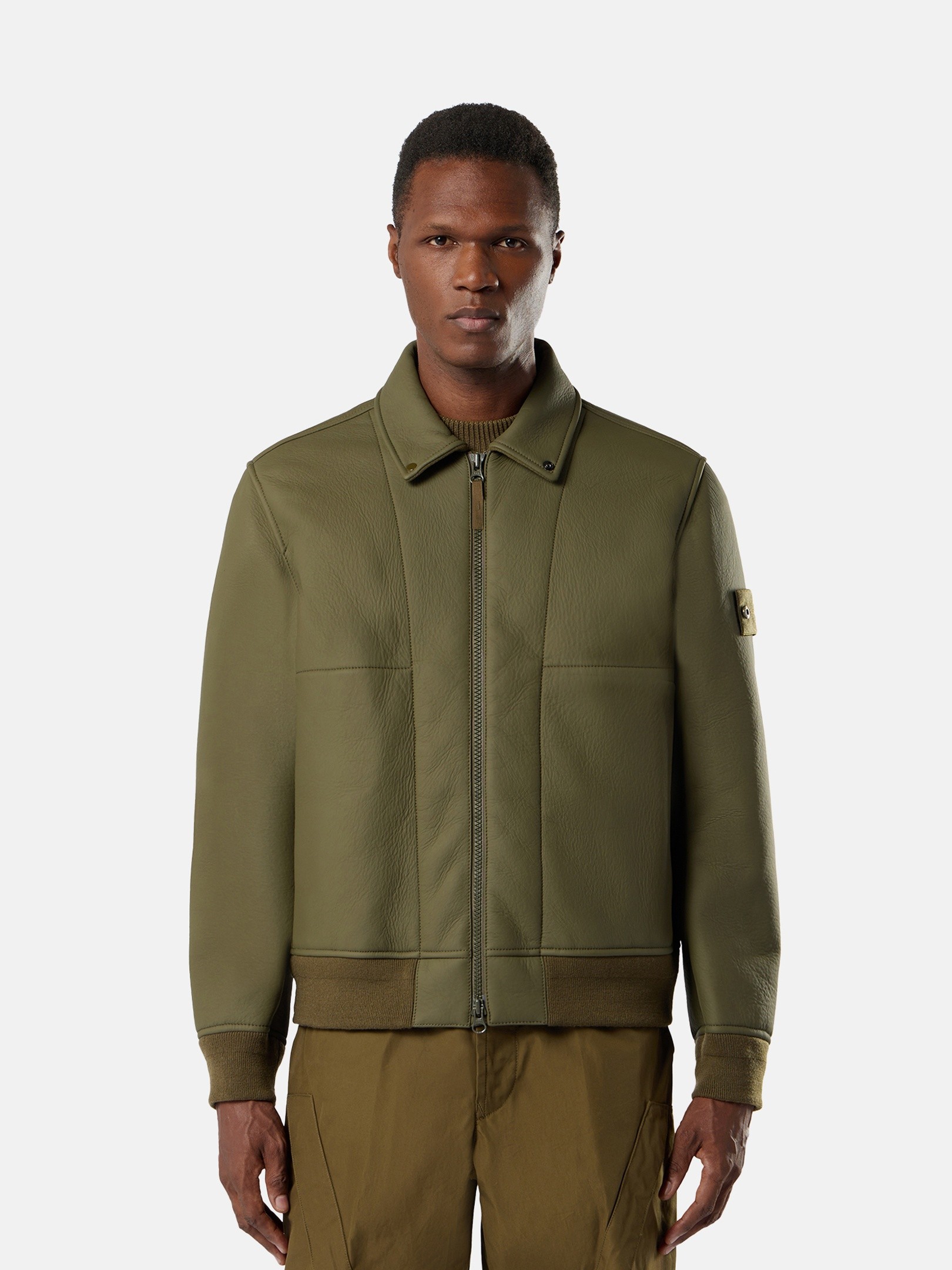 モノクロのジャケット、パンツ、ニットウェアのStone Island Ghost