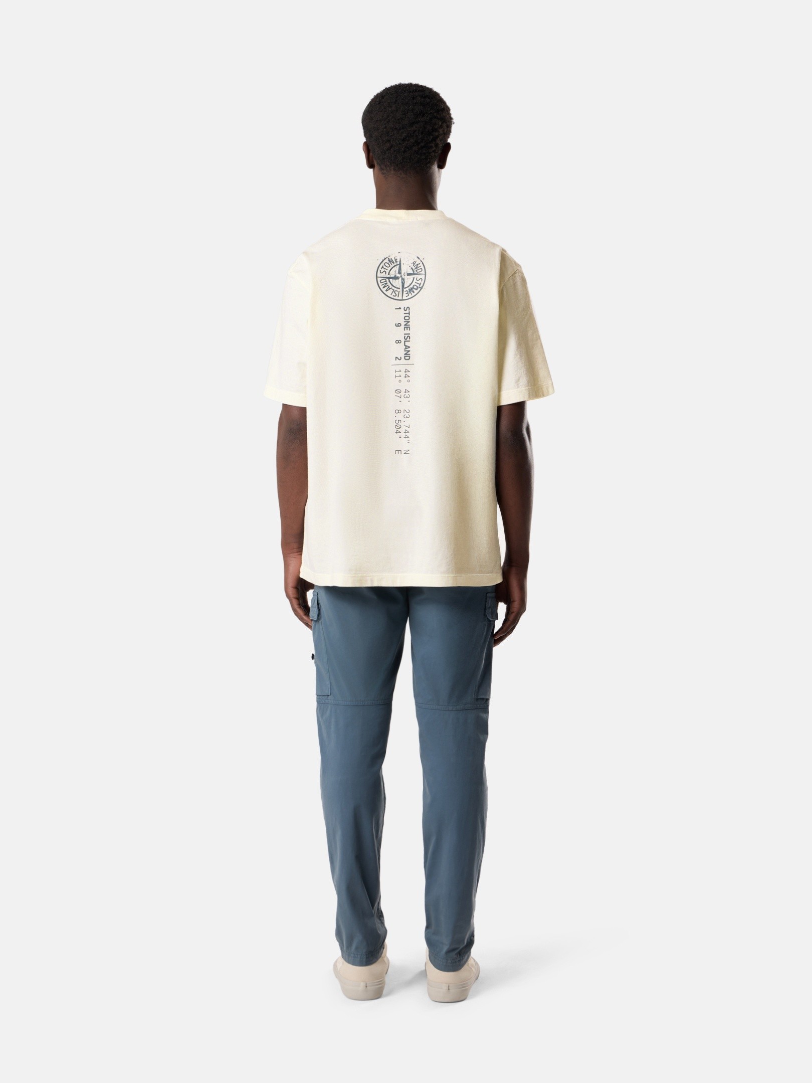 Ivory Regular-fit T-shirt with 'Vertical Placement' print 2100001