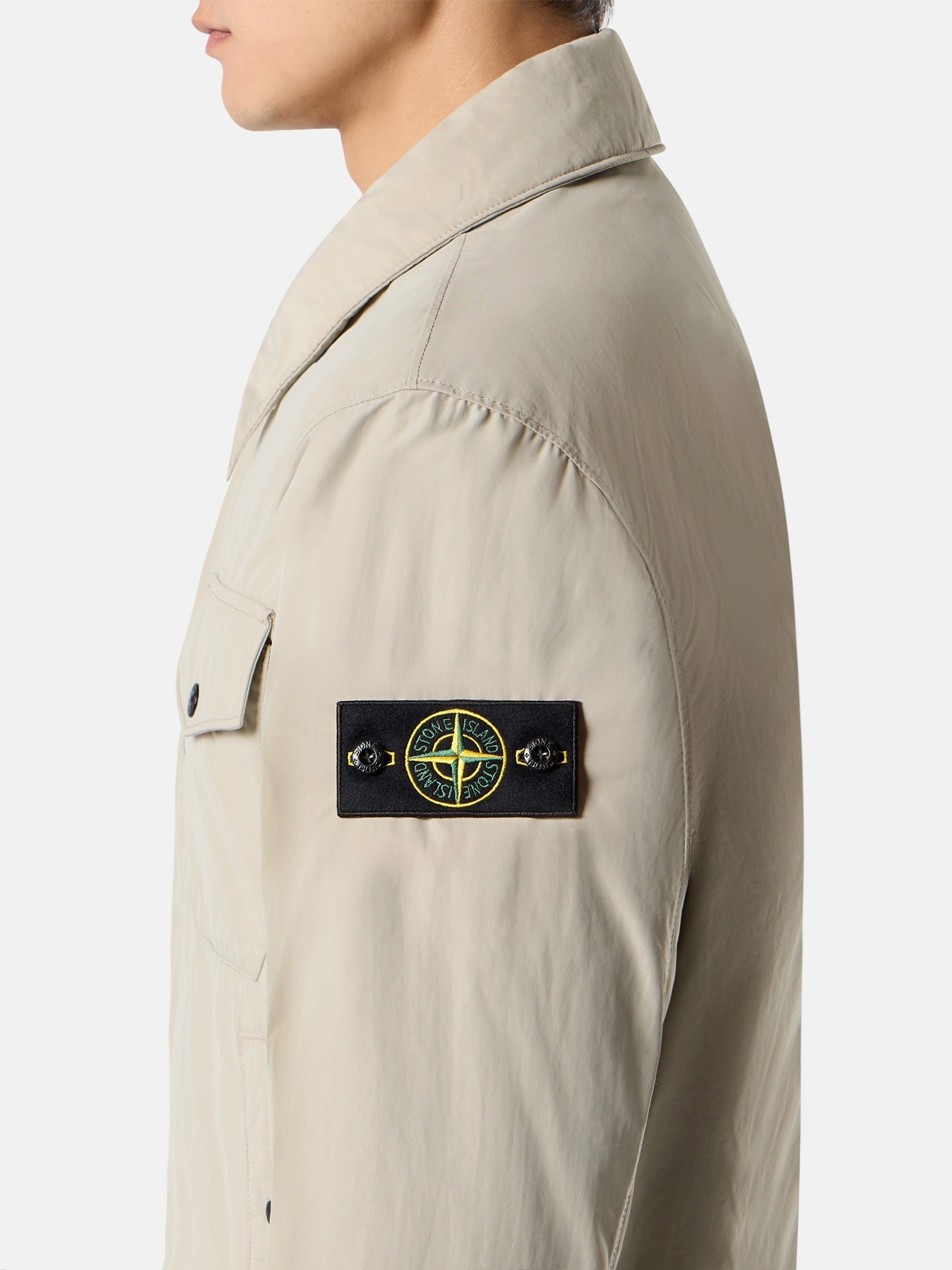 メンズ向けコートやジャケットなどアウターウェア | Stone Island