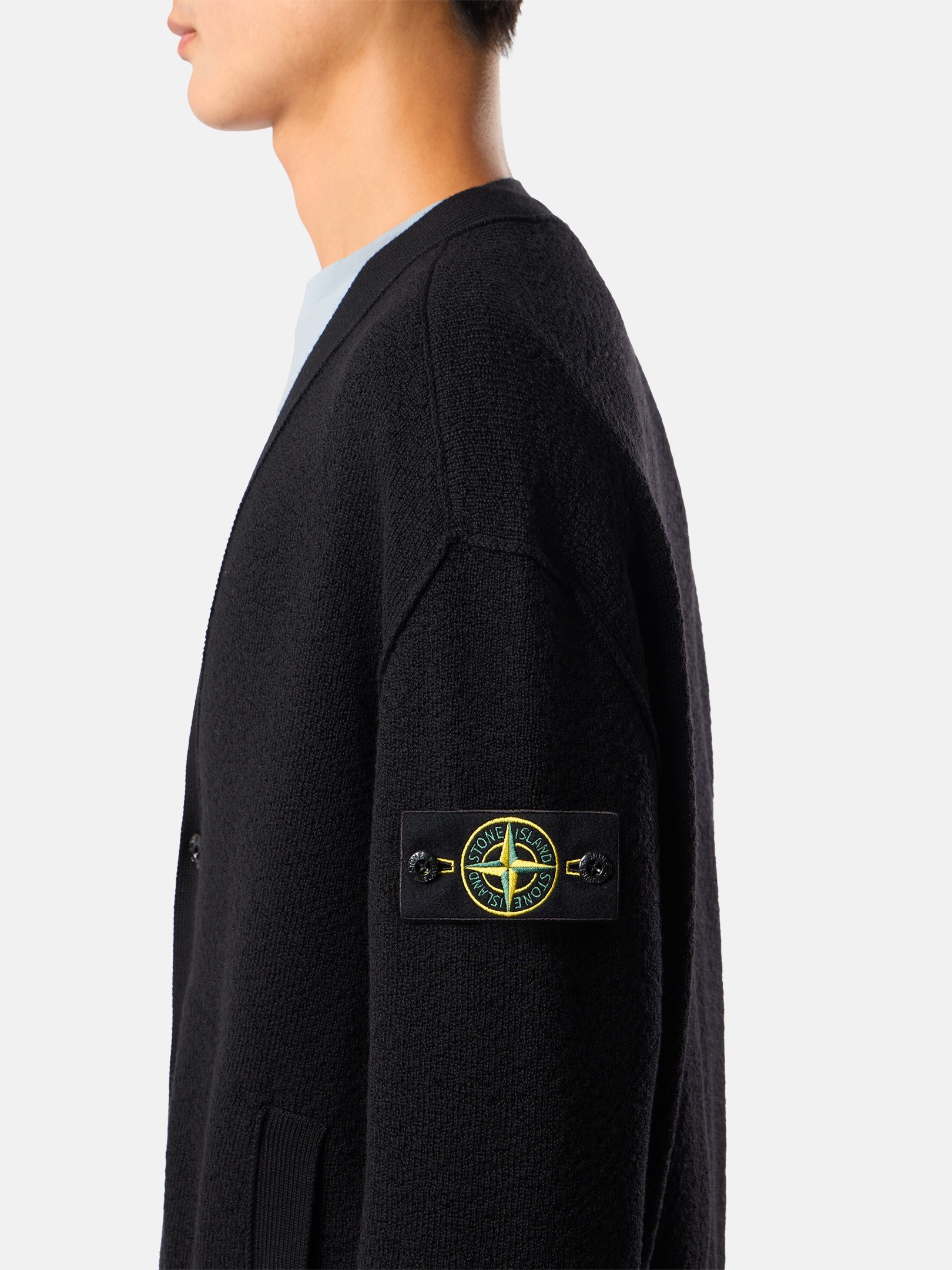 Vネックとボタン付きメンズカーディガン | Stone Island