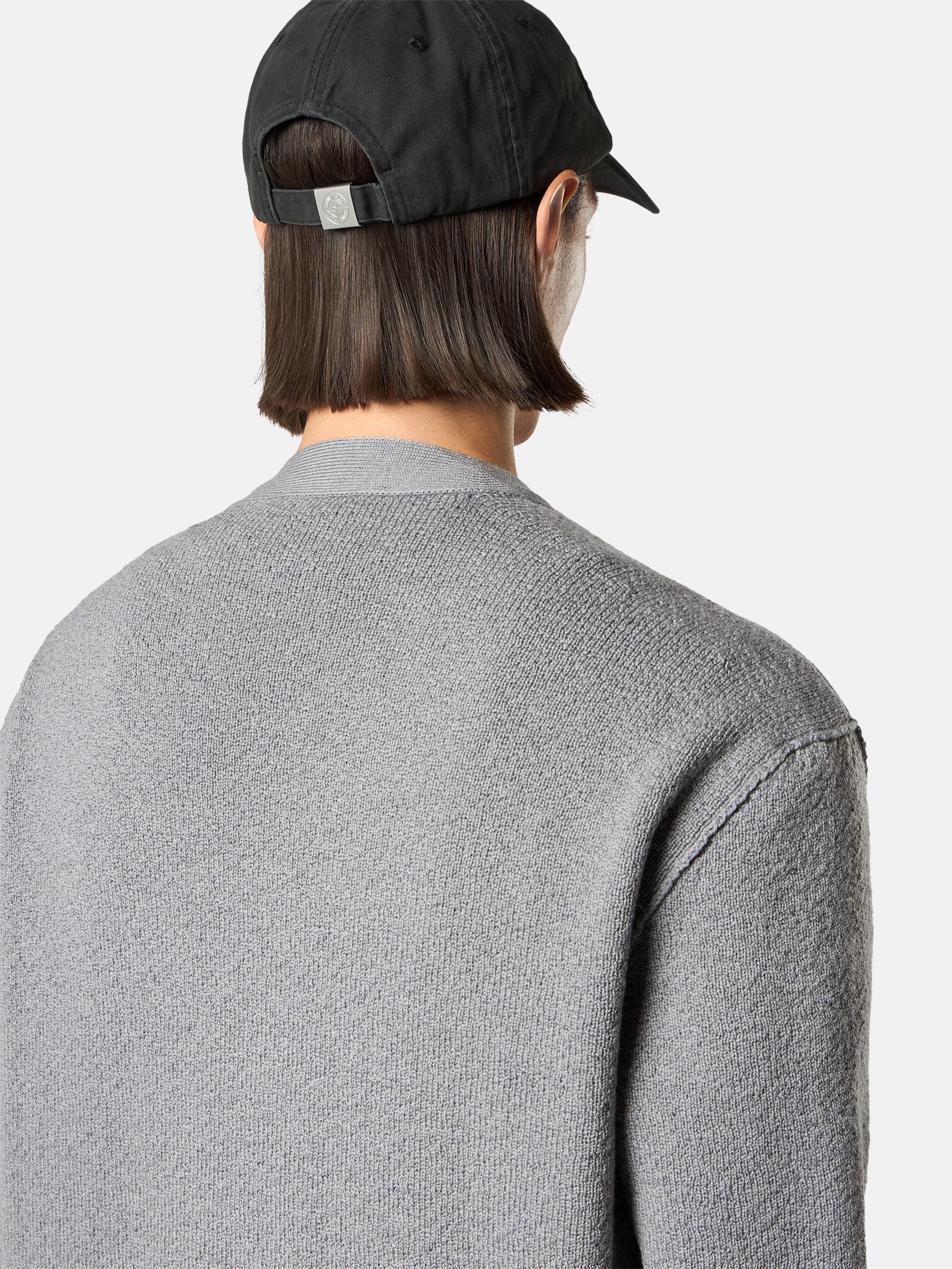 Vネックとボタン付きメンズカーディガン | Stone Island