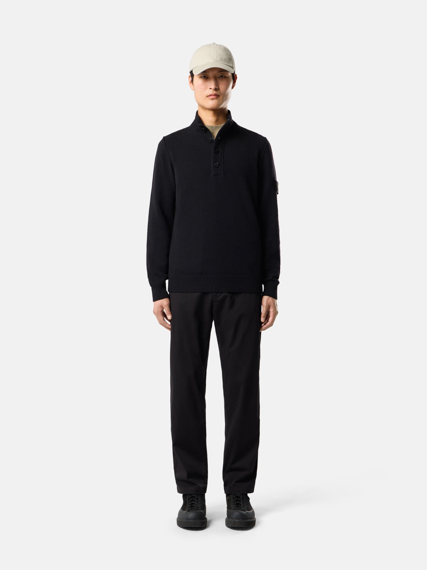 Black Regular-fit half-zip jumper with button placket 5100040