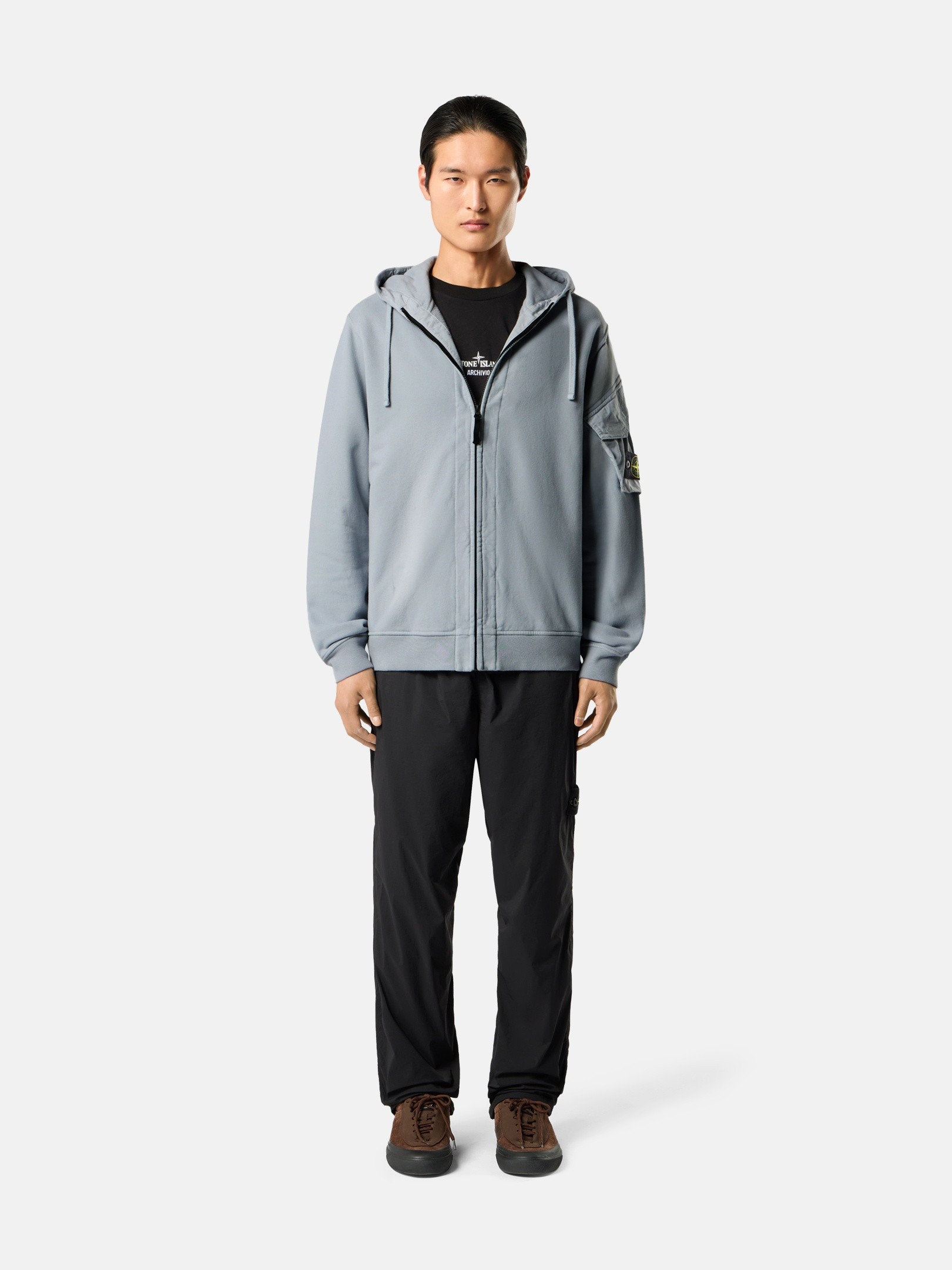 フード付きスウェットとラウンドネックスウェット | Stone Island