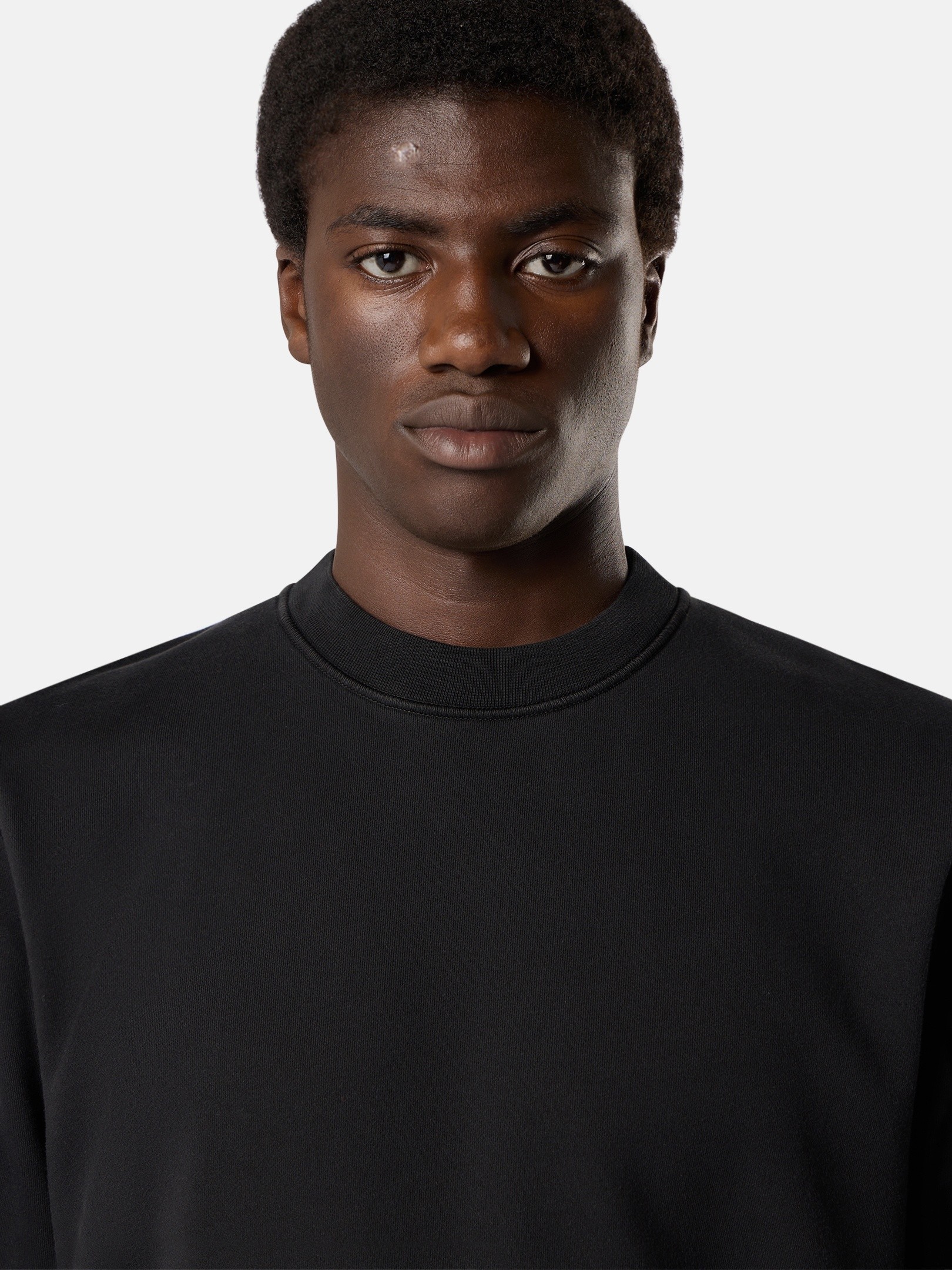 ウェア SMILE_STONE Black Regular-fit crewneck sweatshirt with raglan sleeves 6100060