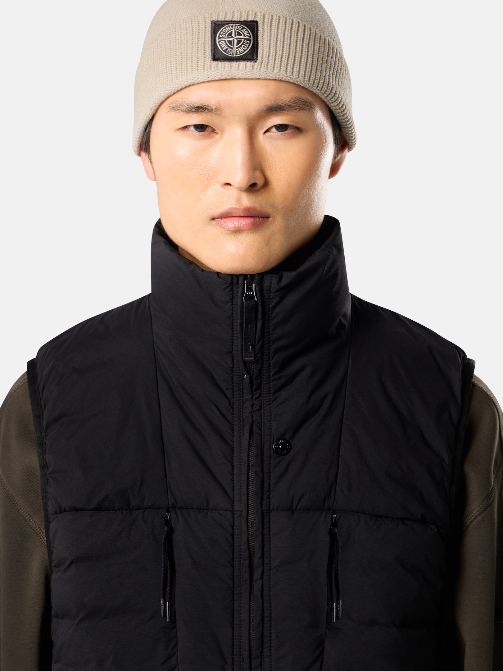 ブラック ダウンベスト 撥水加工 G100011 SEAMLESS TUNNEL NYLON DOWN