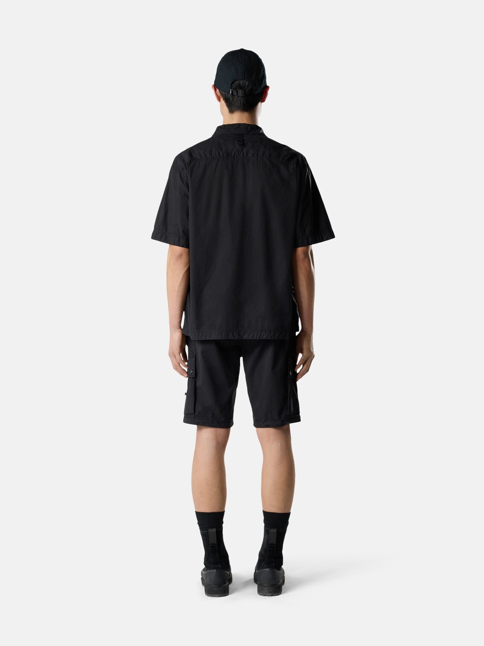 メンズバミューダ、ショート、ハーフパンツ | Stone Island