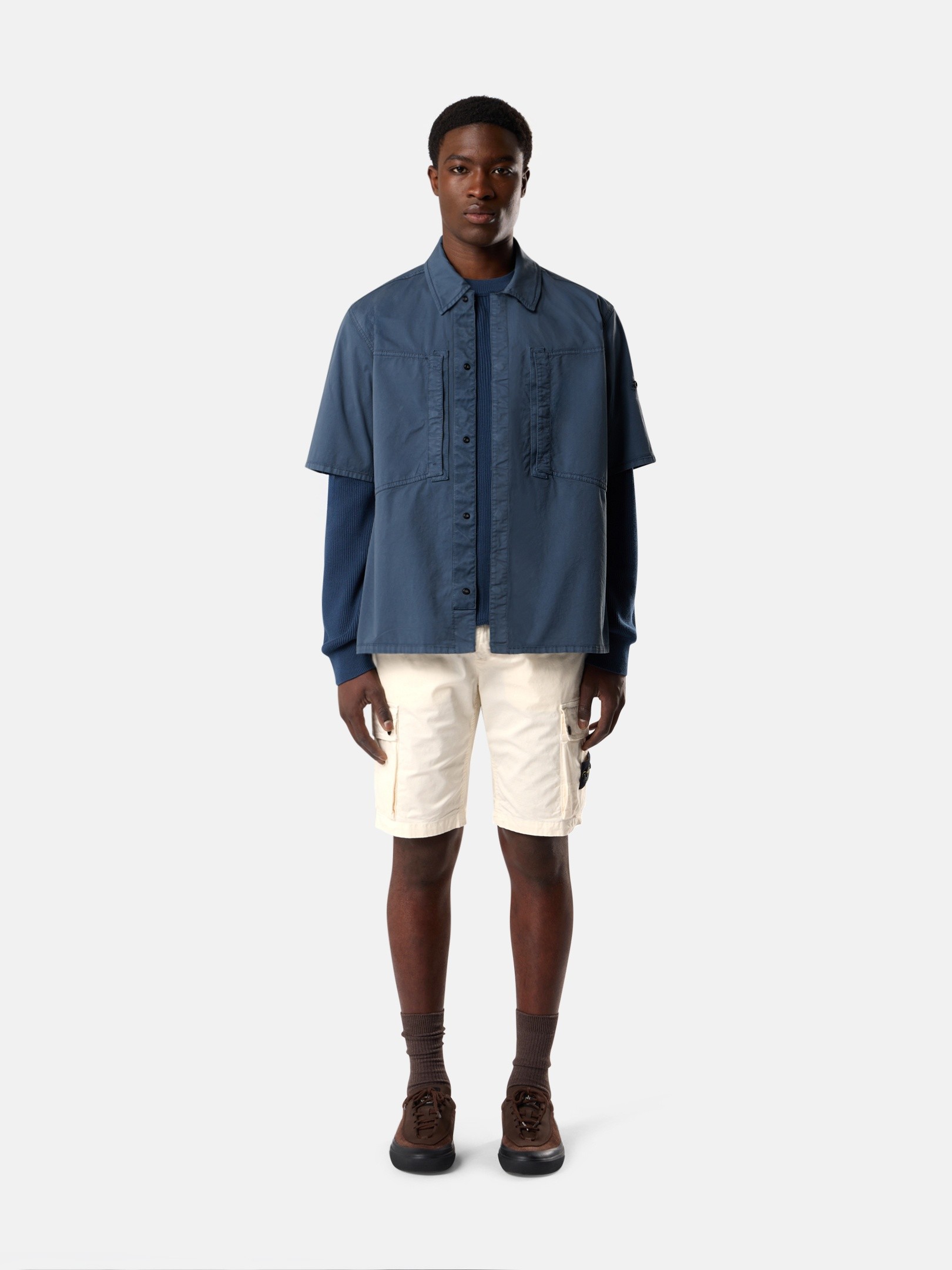 bermuda pants ソーダカラー　S Ivory Slim-fit cargo Bermuda shorts with zipper pockets L100019