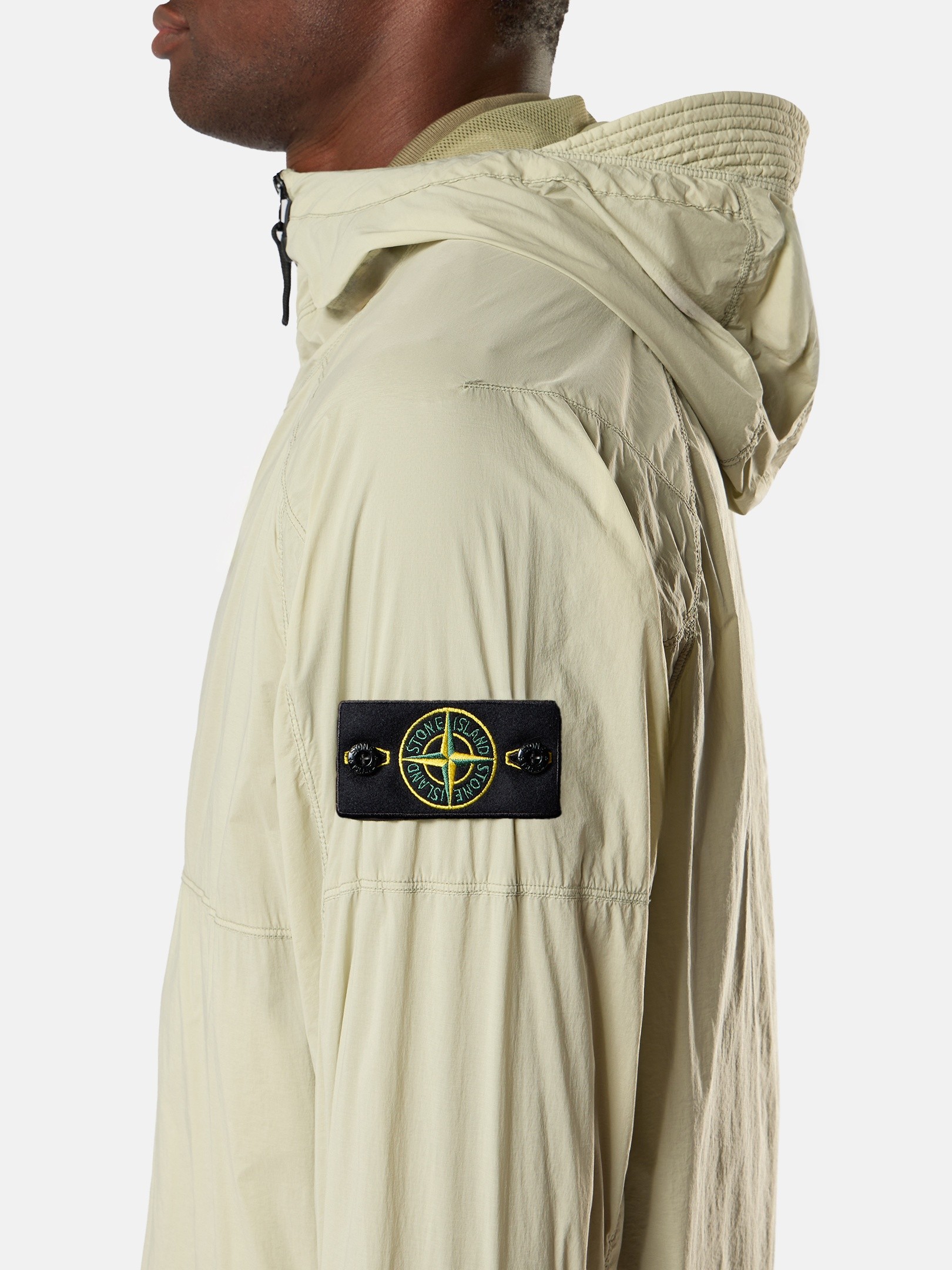 メンズ向けコートやジャケットなどアウターウェア | Stone Island