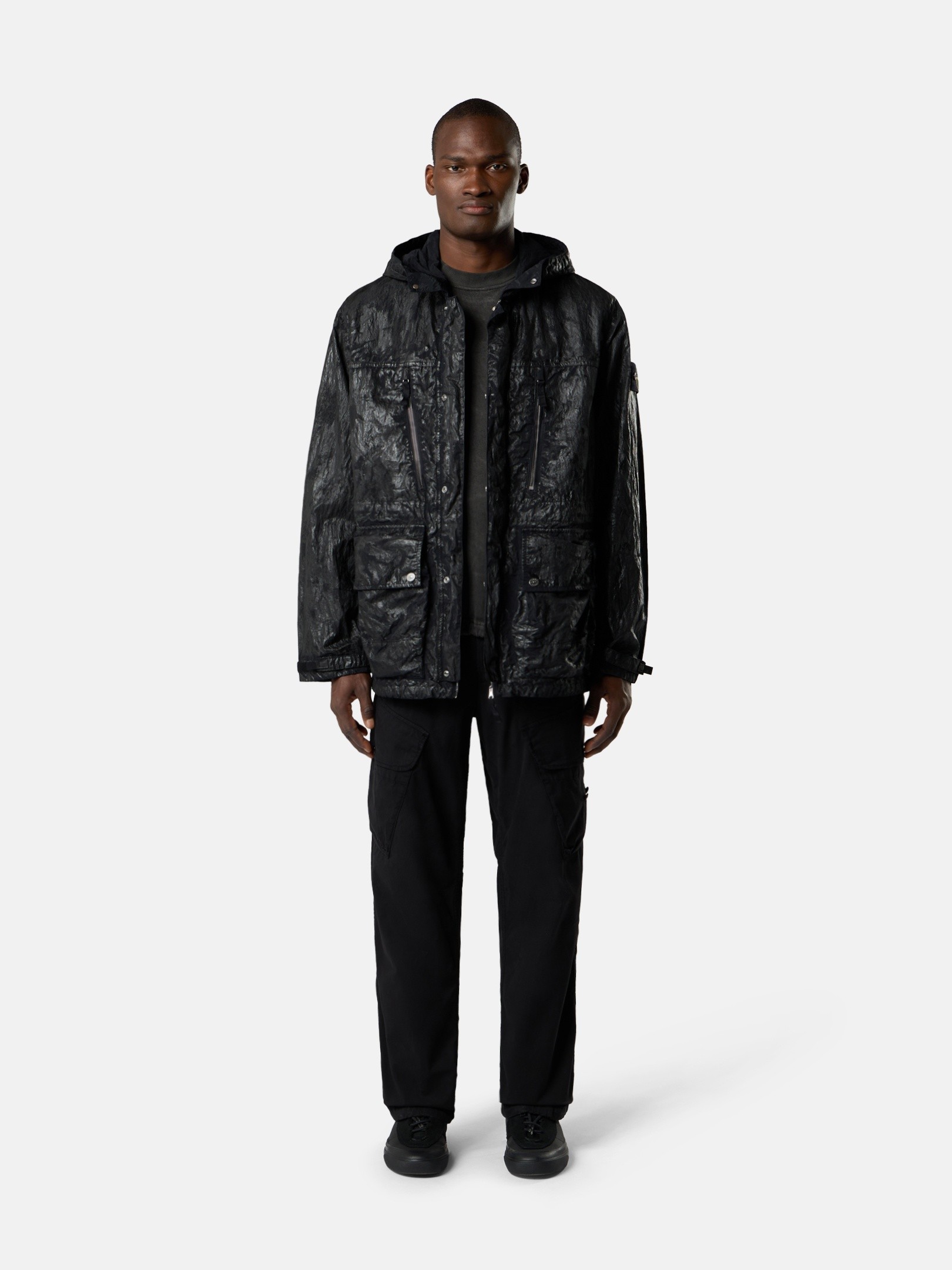 Black Hooded jacket with multiple pockets Q100027 SLICK NYLON TELA